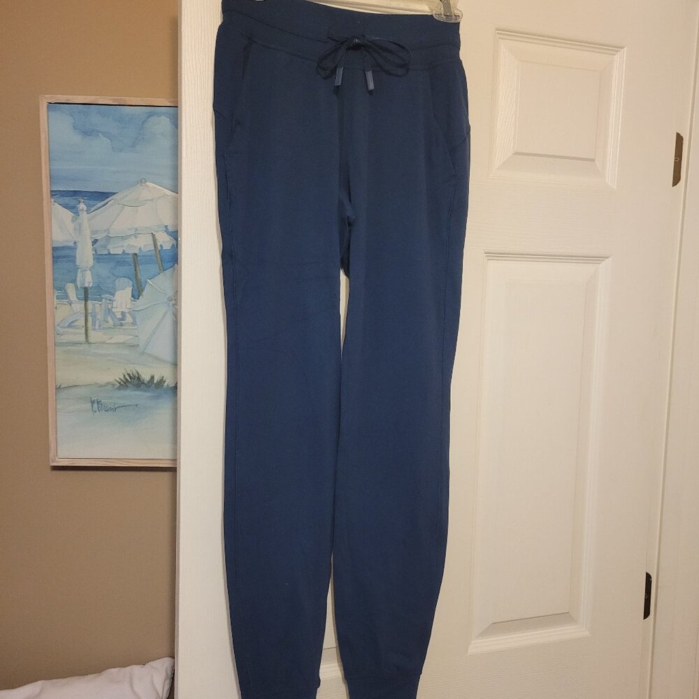 Navy blue LuLulemon sweatpants